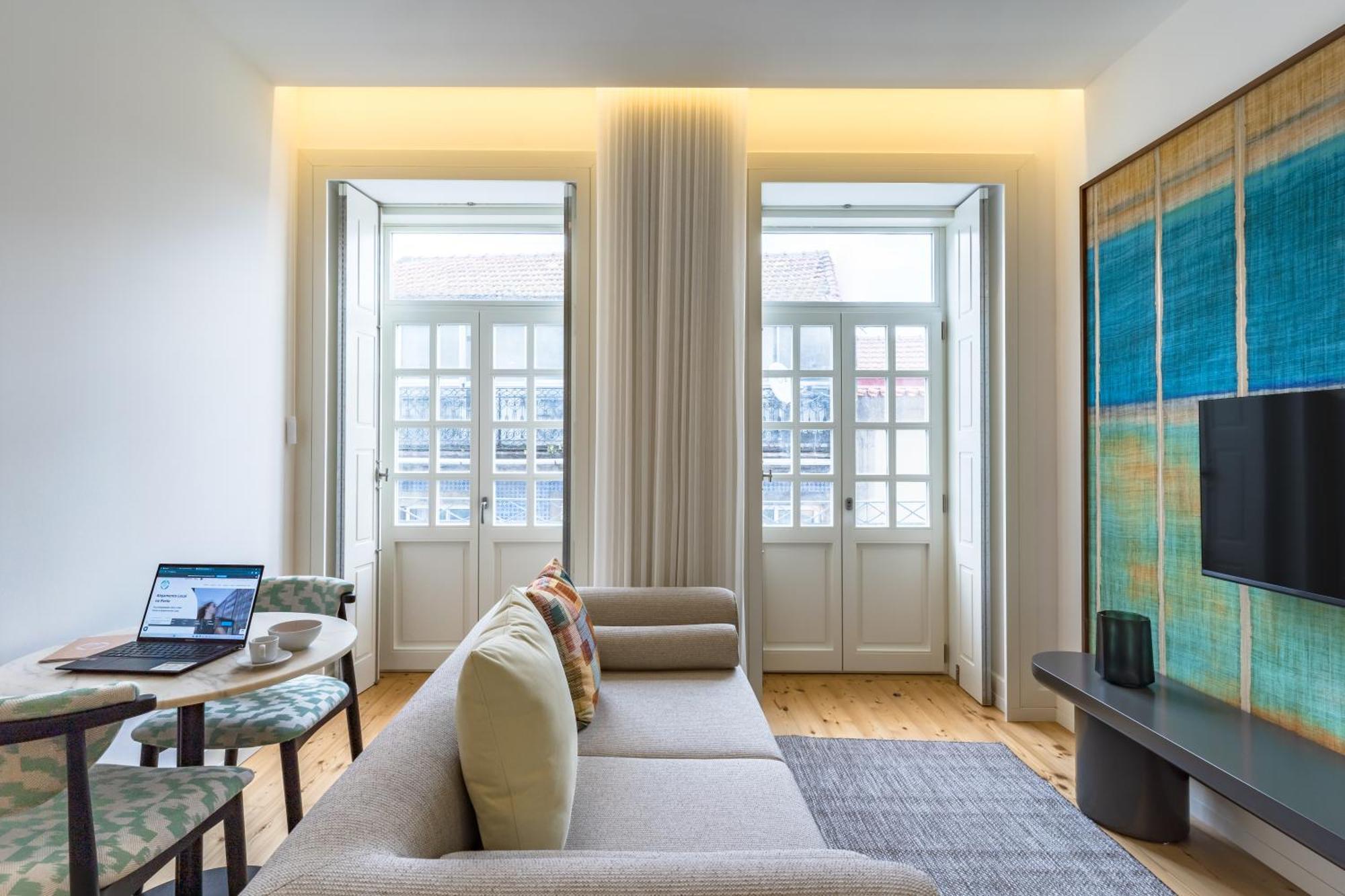 Feel Porto Clerigos Charm Flats Apartment Exterior photo